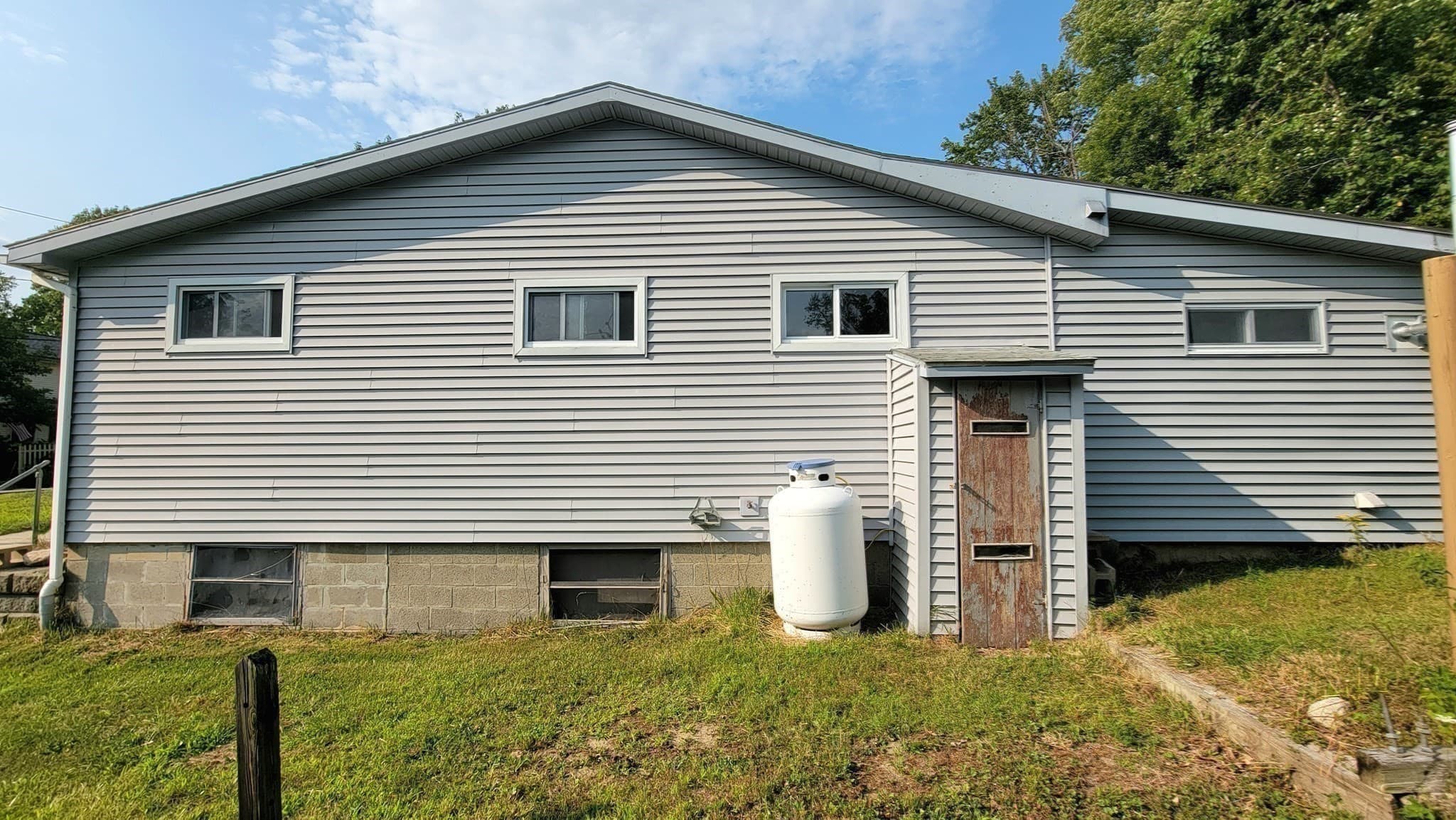 Single Family Residence at 27 Richie Rd, Douglas MA 01516, photo 15 of 24