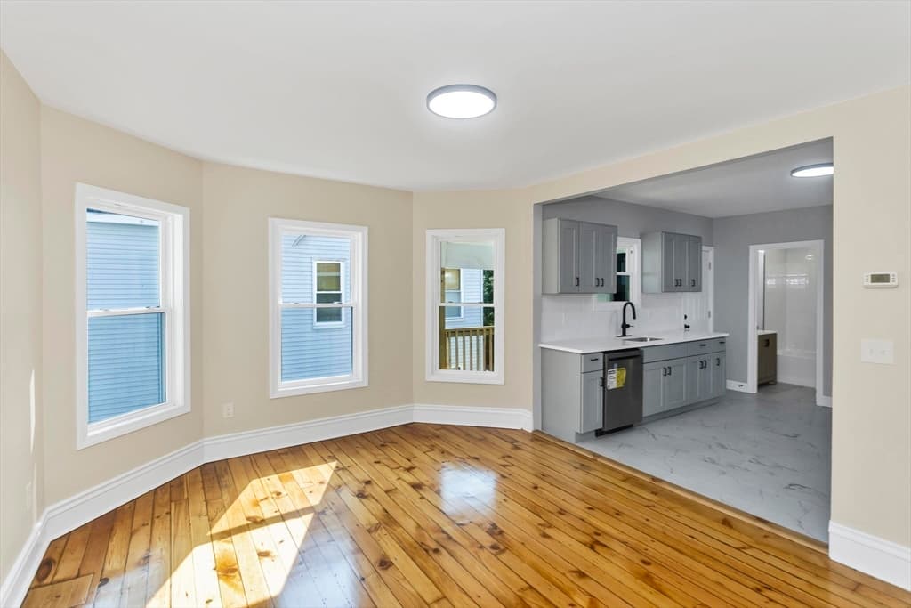 58 Euclid Ave, Springfield MA 01108 photo 20