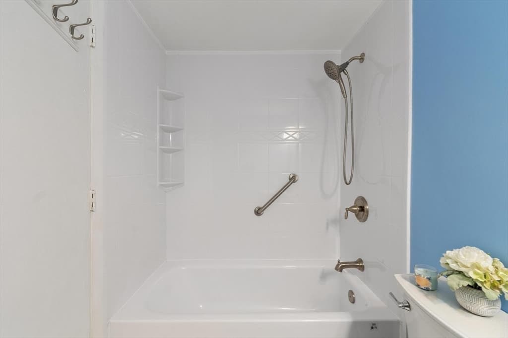 4 Glen Devin St # 4, Amesbury MA 01913 photo 12