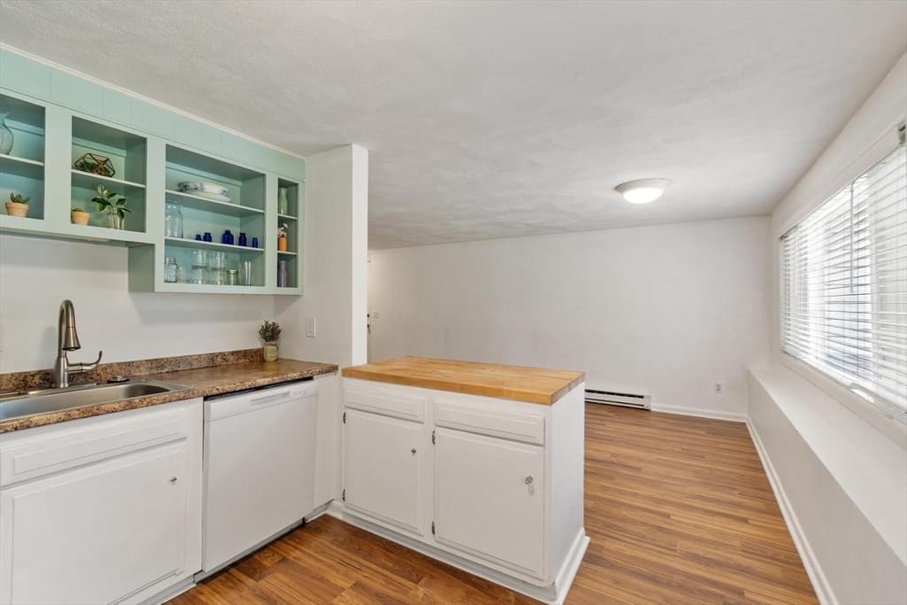 4 Glen Devin St # 4, Amesbury MA 01913 photo 3