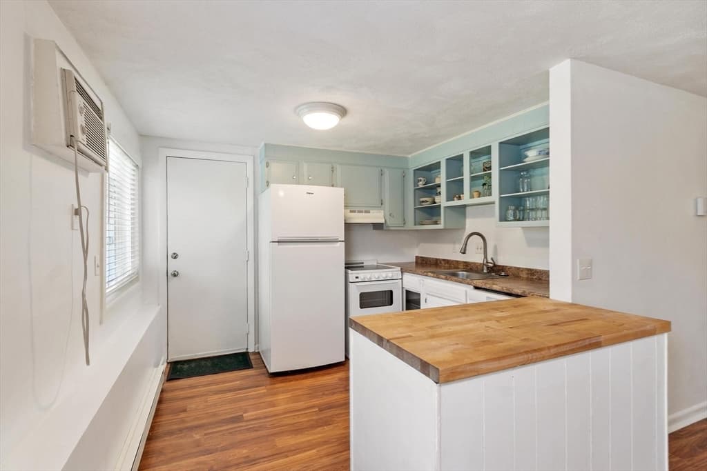 4 Glen Devin St # 4, Amesbury MA 01913 photo 8