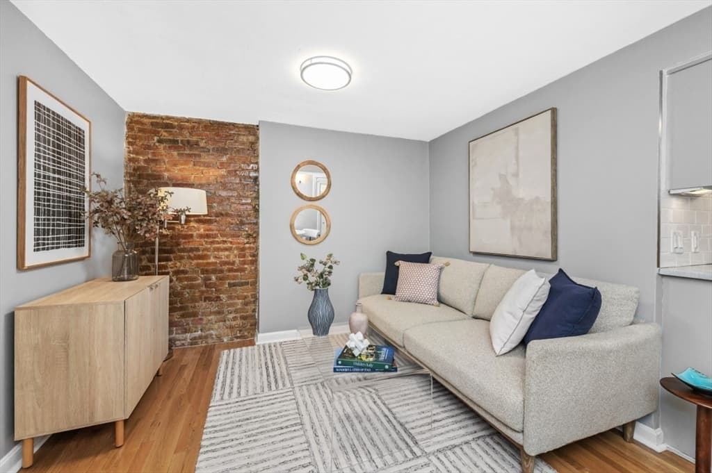 57 West Cedar Street # 2, Boston MA 02114