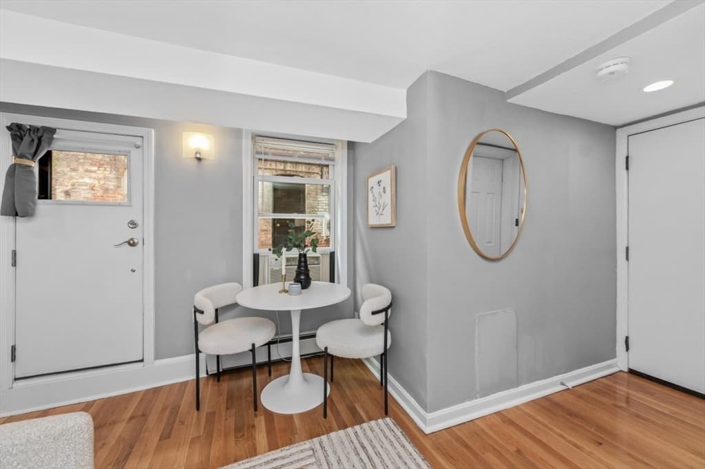 57 West Cedar Street # 2, Boston MA 02114 photo 4