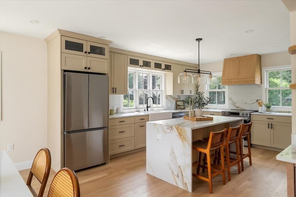 30 Shore St, Falmouth MA 02540 photo 8