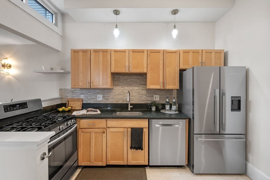 21 School St # 1L, Somerville MA 02143 photo 9