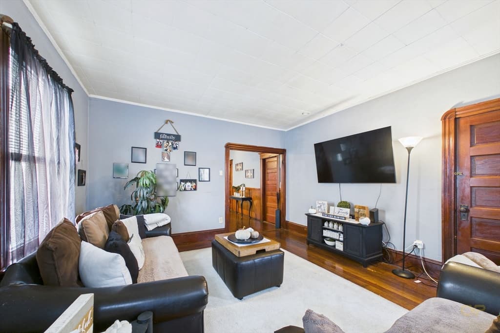 198 Eugenia St, New Bedford MA 02745 photo 6