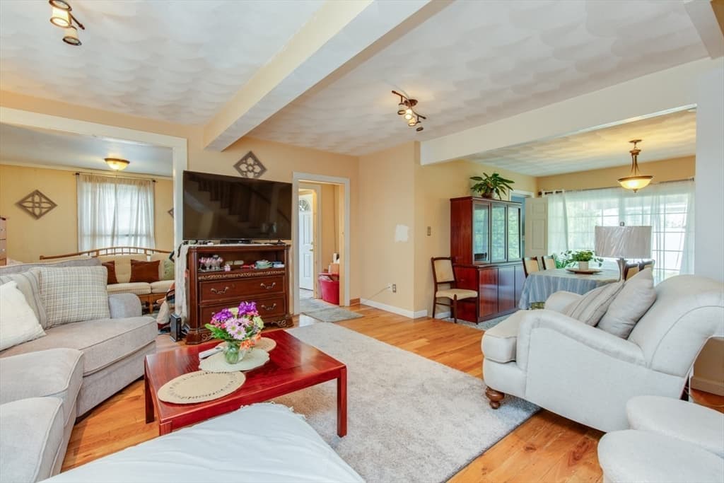 91 Lake Street, Tewksbury MA 01876 photo 5