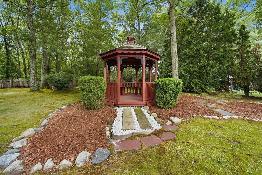 27 Reilly Ave, Blackstone MA 01504 photo 37