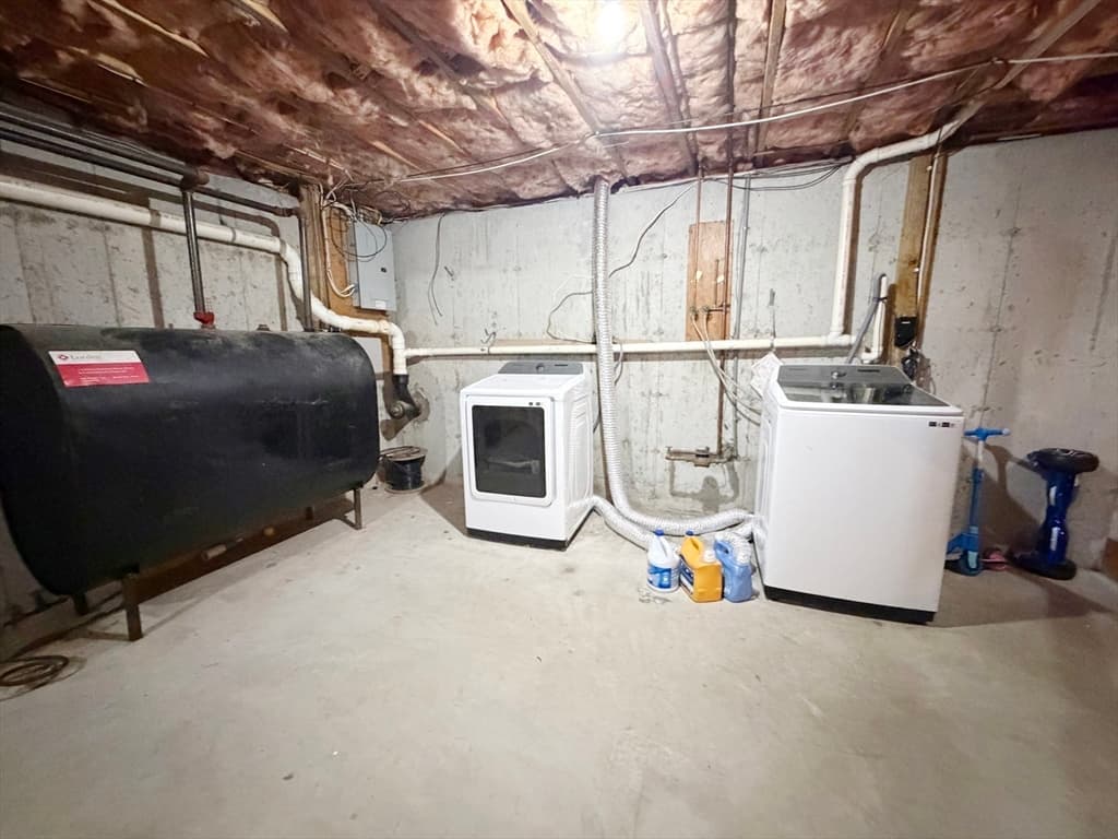79 Lorchris St, Leominster MA 01453 photo 23