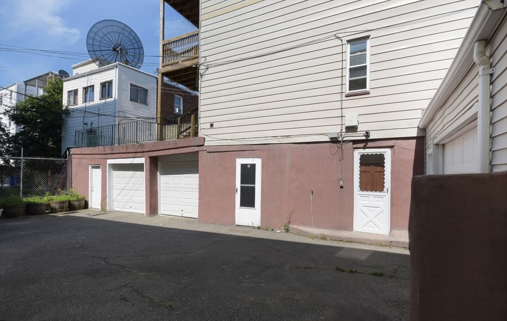 68 Brooks St, Boston MA 02128 photo 42