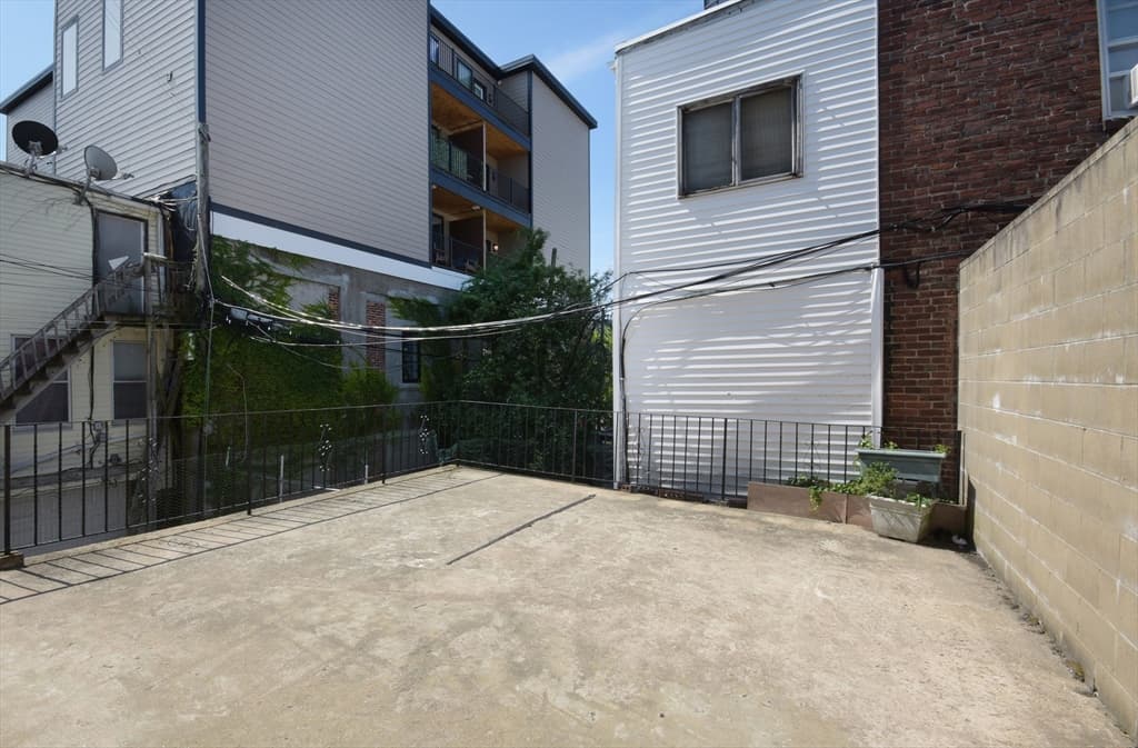 68 Brooks St, Boston MA 02128 photo 12