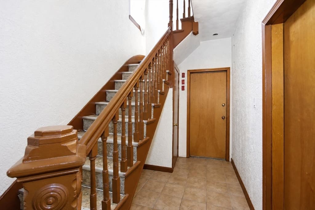 68 Brooks St, Boston MA 02128 photo 3