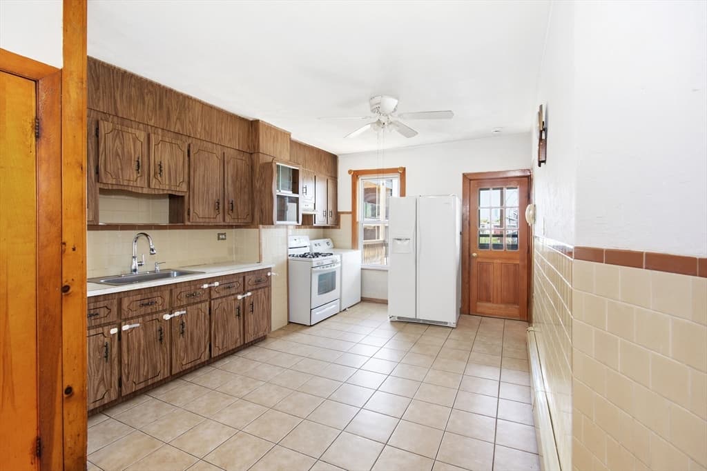 68 Brooks St, Boston MA 02128 photo 33