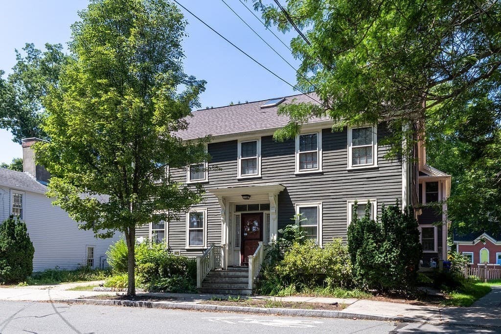 40 N Main St # 3, Ipswich MA 01938