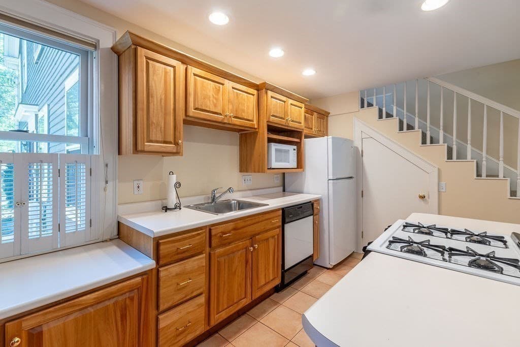40 N Main St # 3, Ipswich MA 01938 photo 10