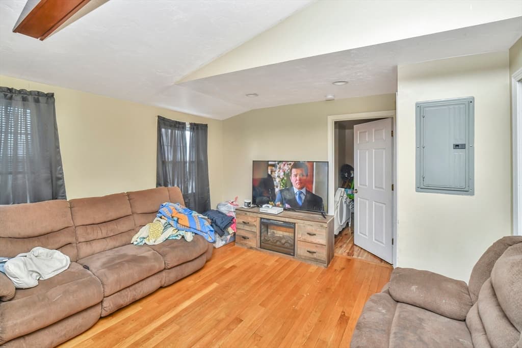 469 Summer St, Brockton MA 02302 photo 6