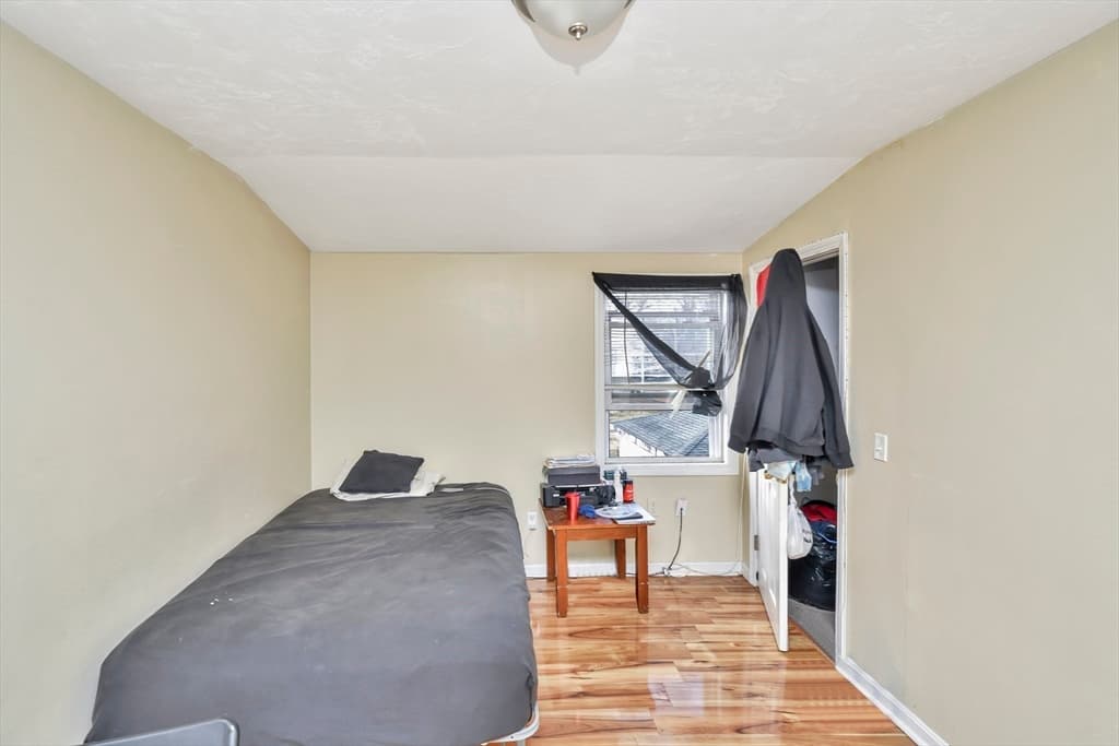 469 Summer St, Brockton MA 02302 photo 8