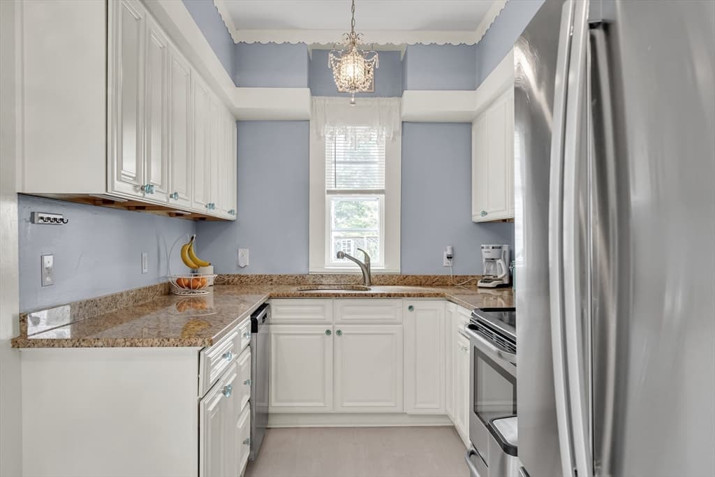 24 Cabot # 1, Salem MA 01970 photo 4