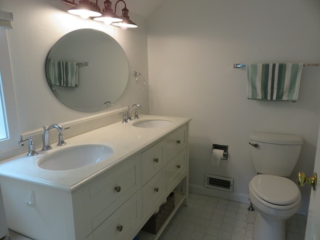 100 Mid-Iron # 7018, Mashpee MA 02649 photo 24