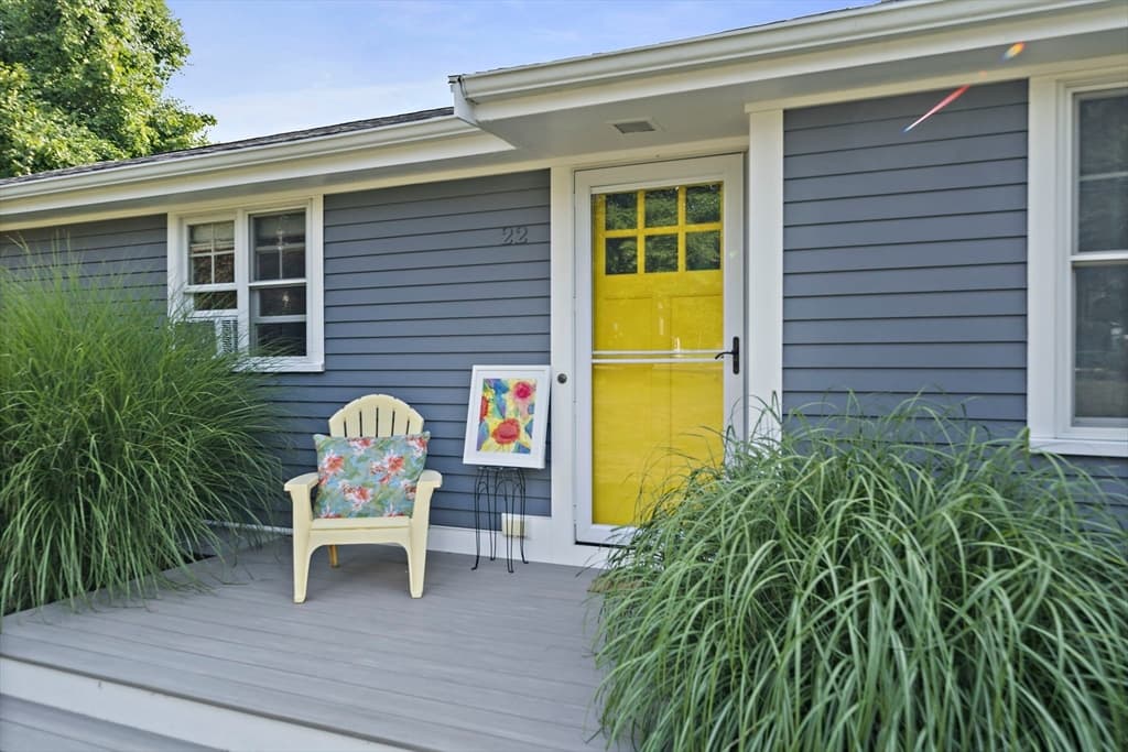 Single Family Residence at 22 Clover Ln, Scituate MA 02066, Scituate, photo 3 of 29
