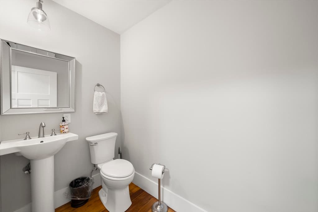 54 Canterbury St # B, Hingham MA 02043 photo 16