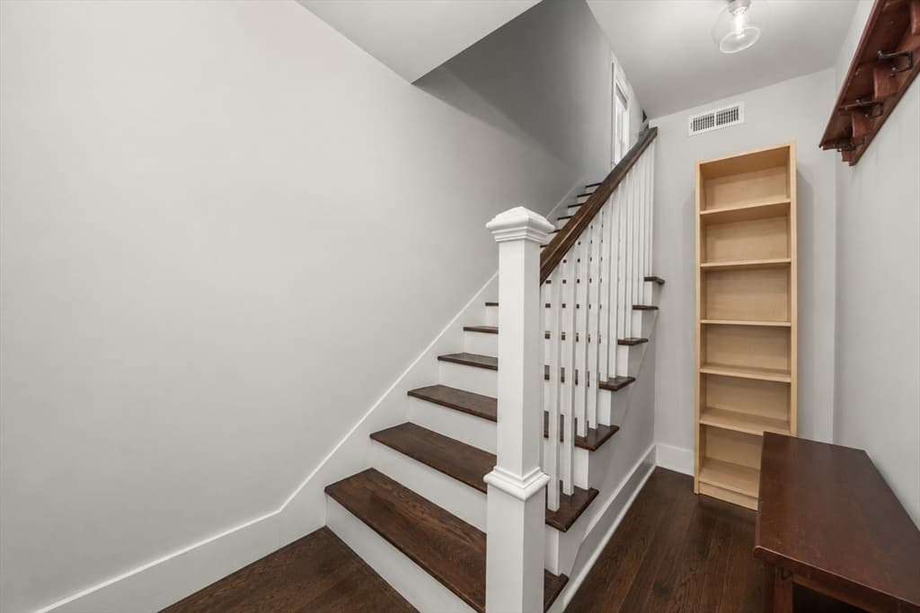 54 Canterbury St # B, Hingham MA 02043 photo 4