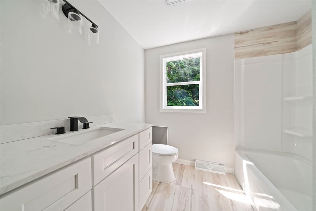 30 Lawn St # 30, Attleboro MA 02703 photo 14