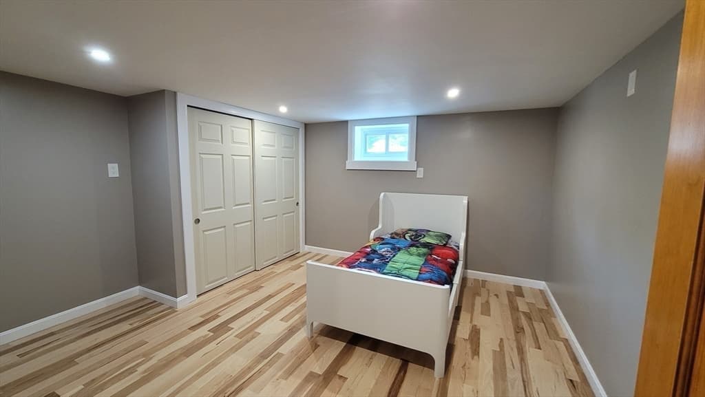 891 Granite St, Braintree MA 02184 photo 14