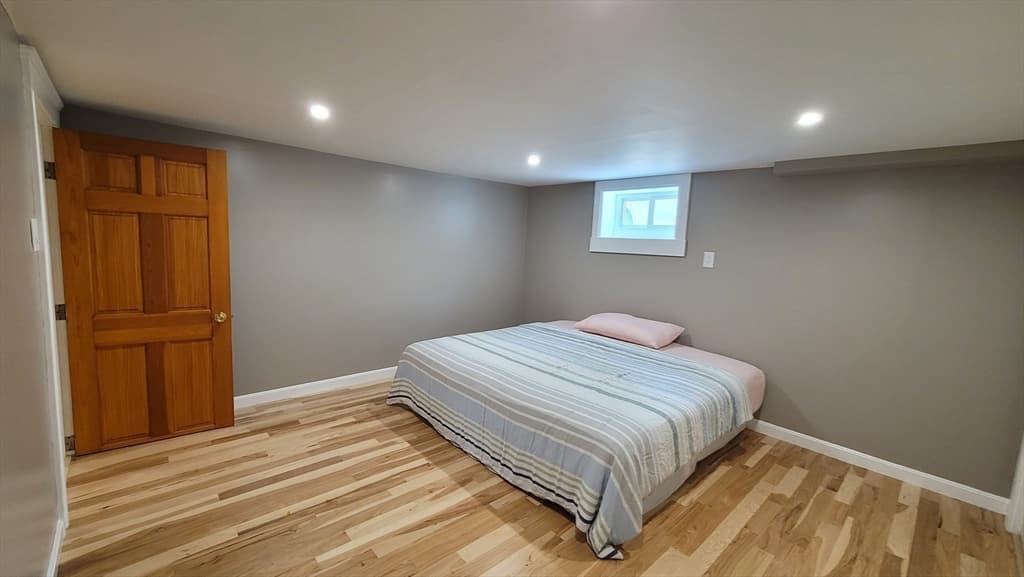 891 Granite St, Braintree MA 02184 photo 11