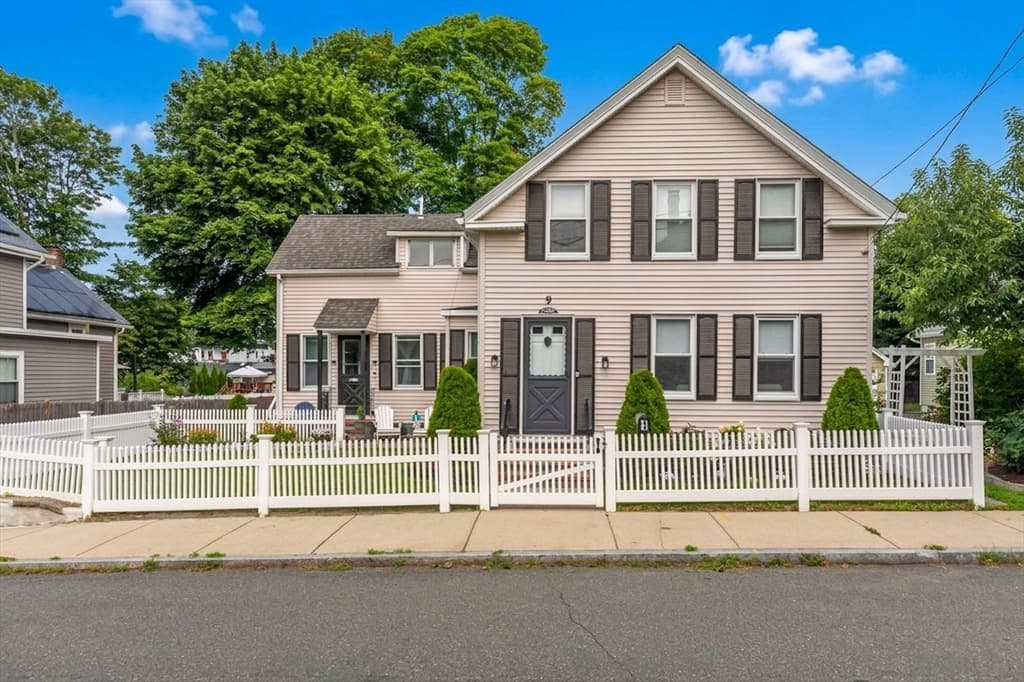 9 Lawrence St # 1, Woburn MA 01801