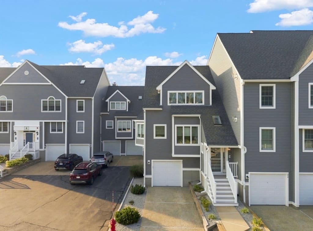 700 Shore Dr # 901, Fall River MA 02721 photo 2