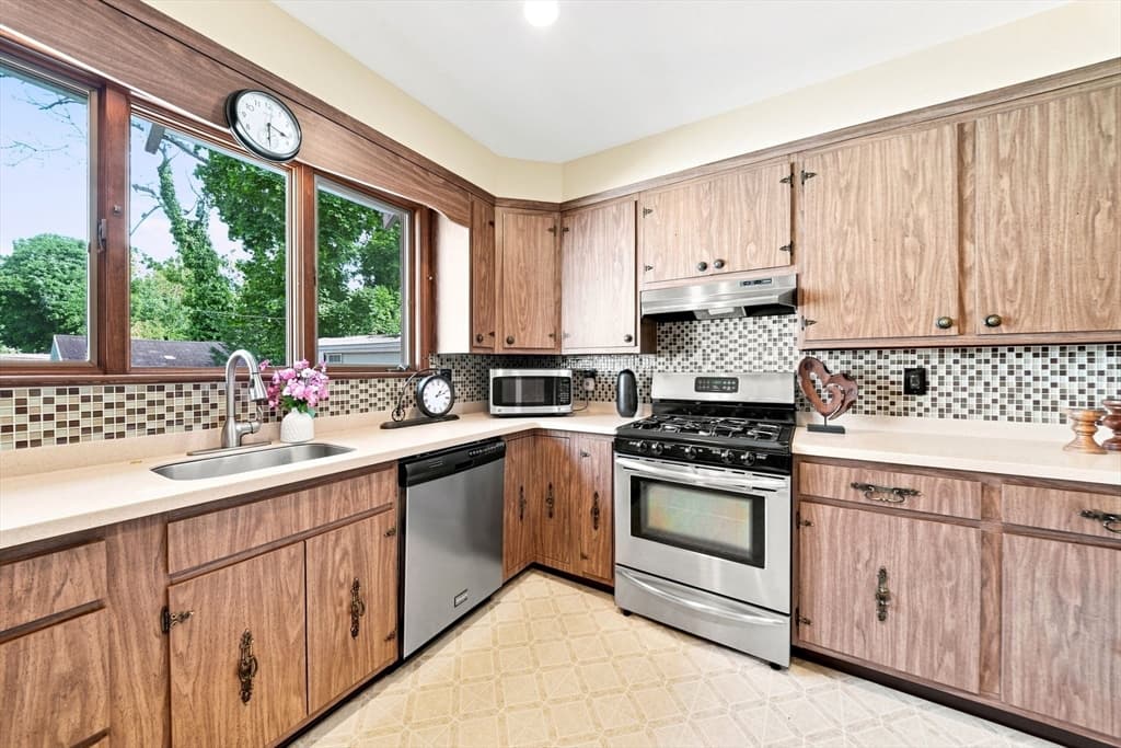 87 Edwin St, Quincy MA 02171 photo 16