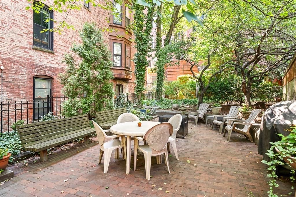 17 Cazenove St # 408, Boston MA 02116 photo 26