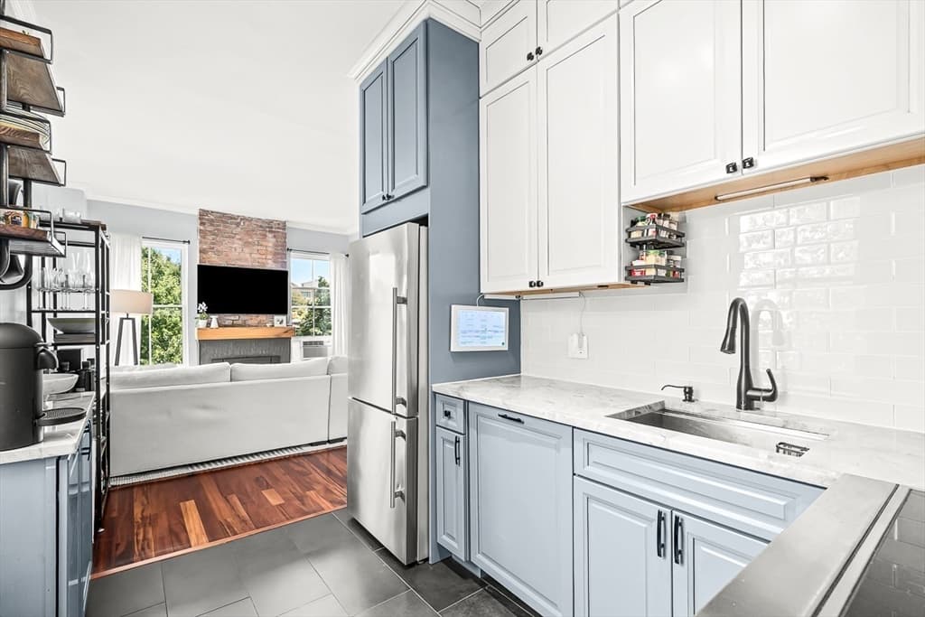 17 Cazenove St # 408, Boston MA 02116 photo 15
