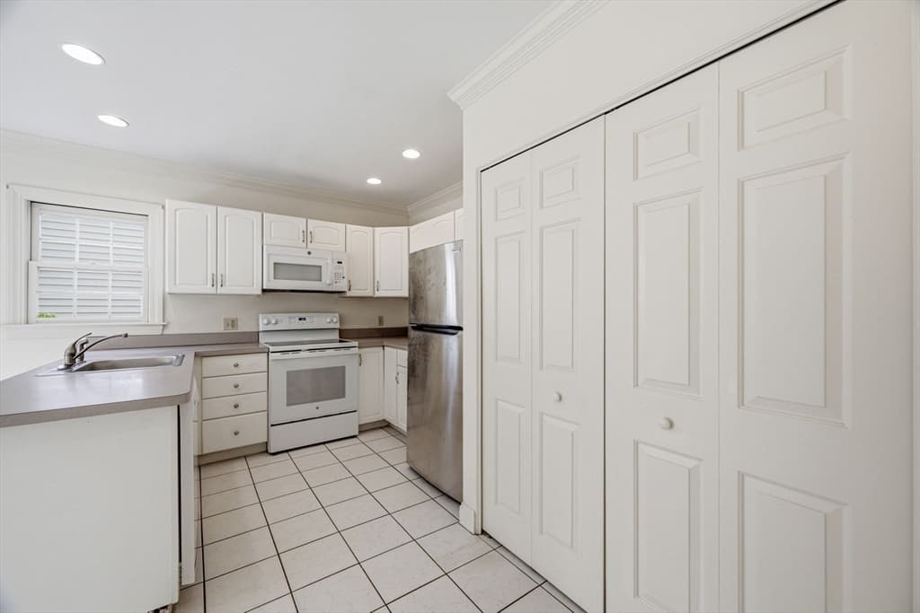 605 Middle St # 22, Braintree MA 02184 photo 12