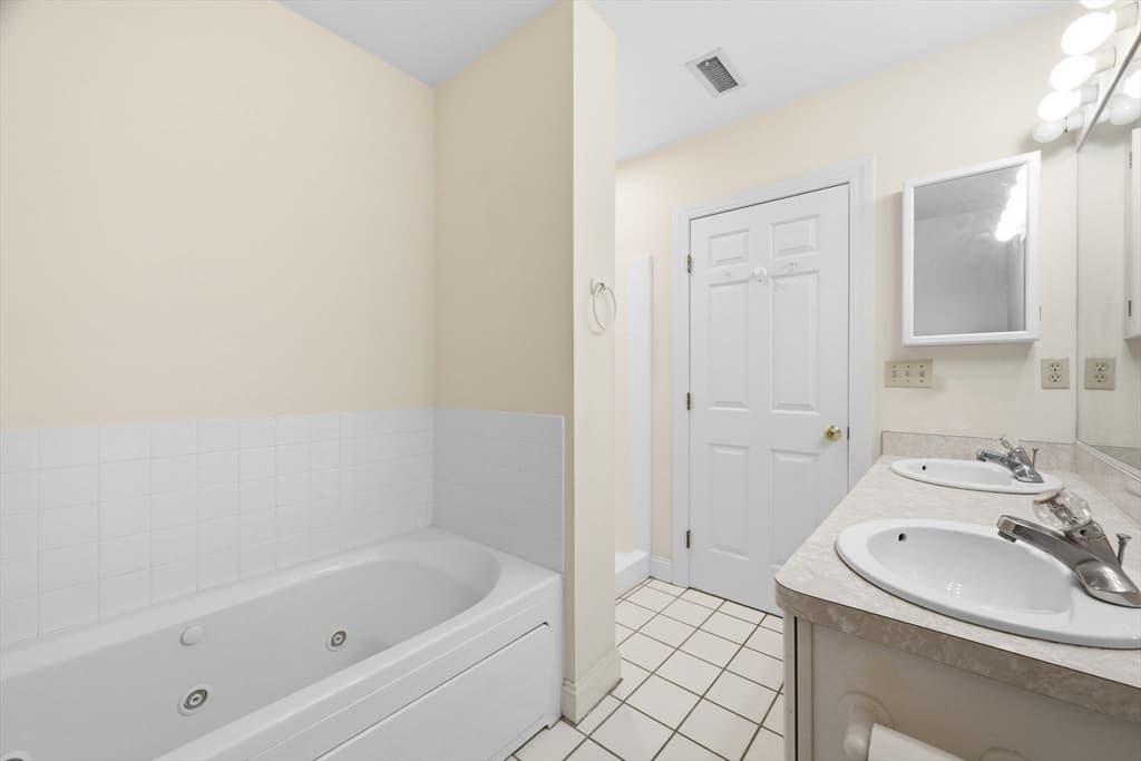 605 Middle St # 22, Braintree MA 02184 photo 20