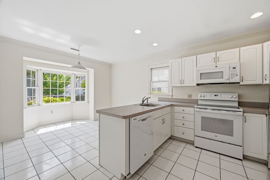 605 Middle St # 22, Braintree MA 02184 photo 14