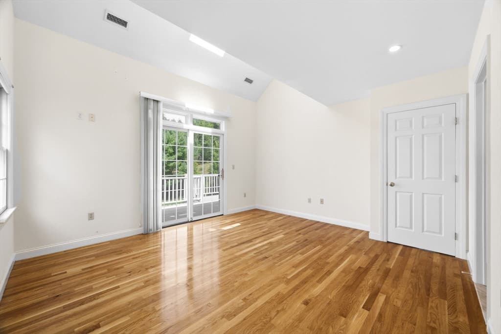 605 Middle St # 22, Braintree MA 02184 photo 18