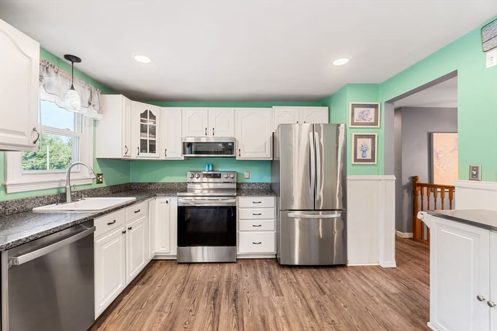 64 Brand Ave, Wilmington MA 01887 photo 4
