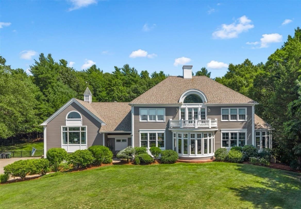 26 Fox Hill Cir, Marshfield MA 02050