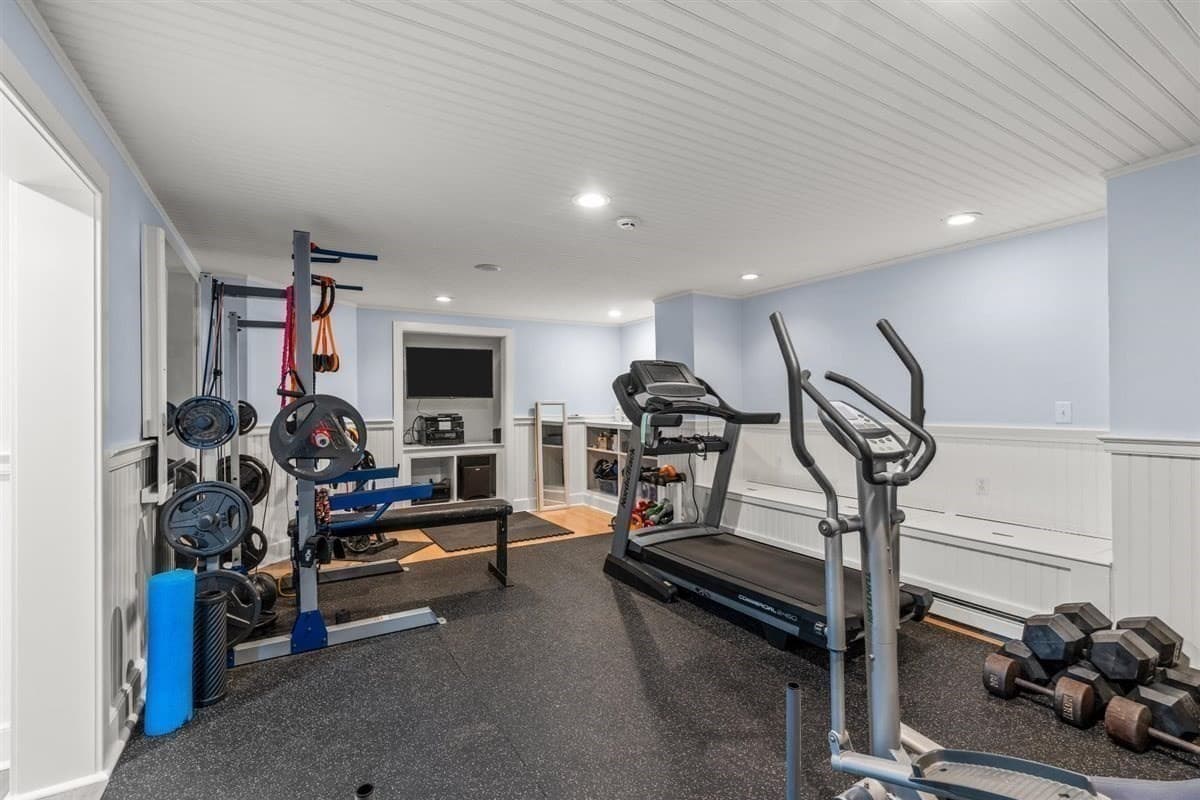 Single Family Residence at 26 Fox Hill Cir, Marshfield MA 02050, photo 31 of 42