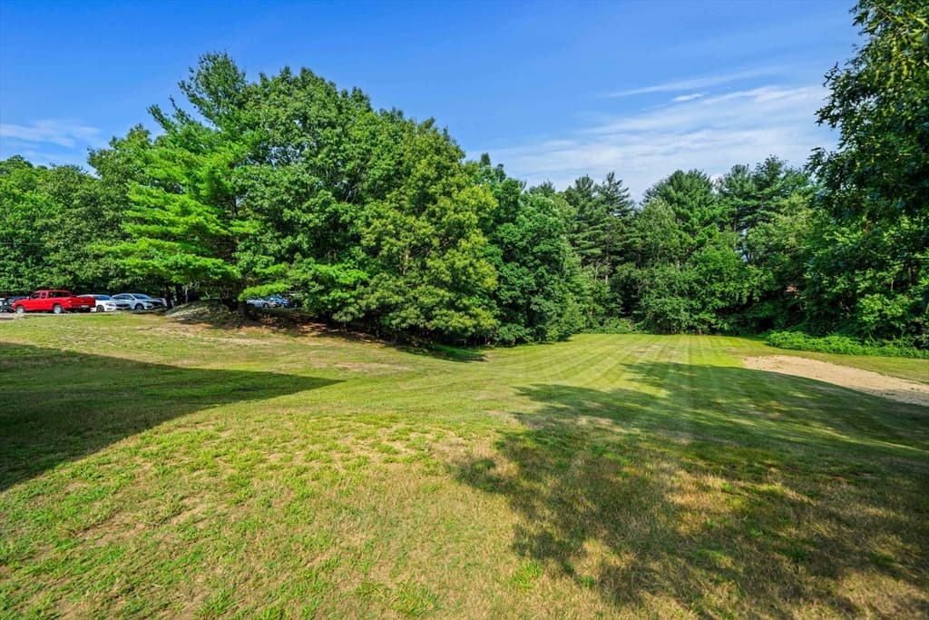Condominium at 10B Colonial Dr # 1B, Andover MA 01810, Andover, photo 2 of 25