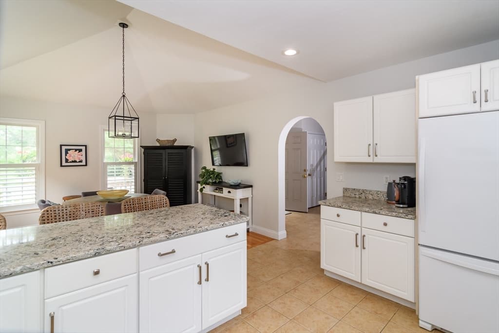 14 Sea Knoll Ct # 14, Bourne MA 02532 photo 9