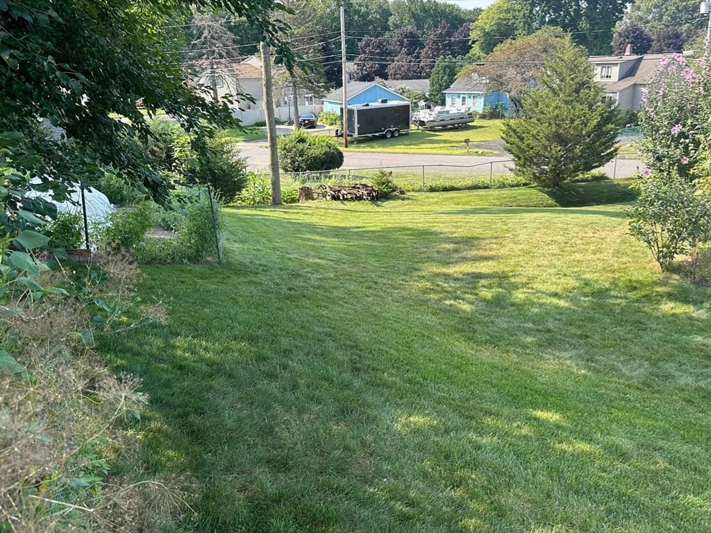 139 Blanchard St, Chicopee MA 01020 photo 8