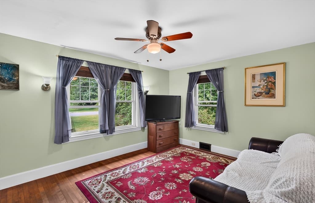 46 Tilton Ave, Lunenburg MA 01462 photo 11