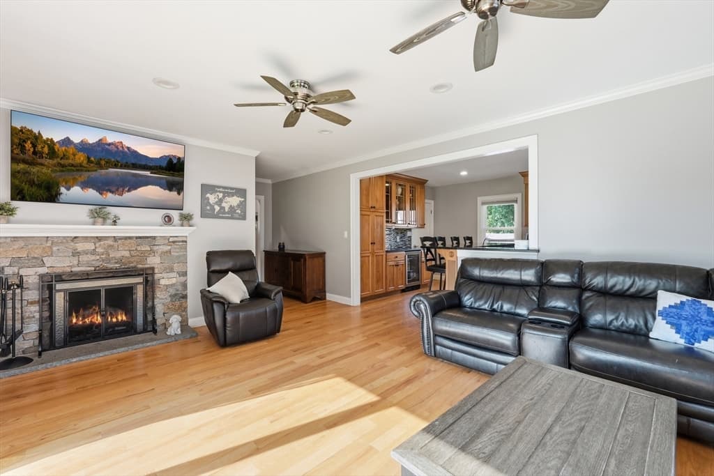 7 Pincushion Rd, Framingham MA 01702 photo 6