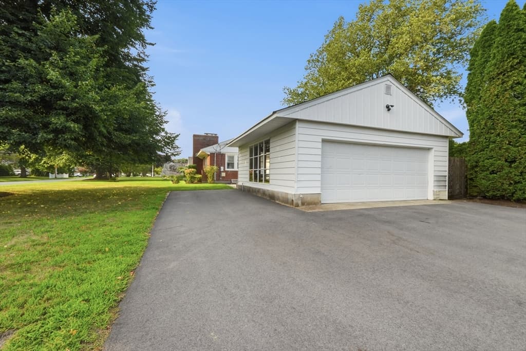7 Pincushion Rd, Framingham MA 01702 photo 39