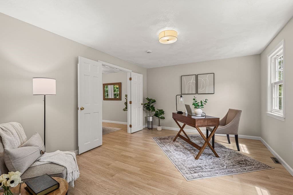 Single Family Residence at 394 Old Farm Rd, Franklin MA 02038, photo 20 of 42
