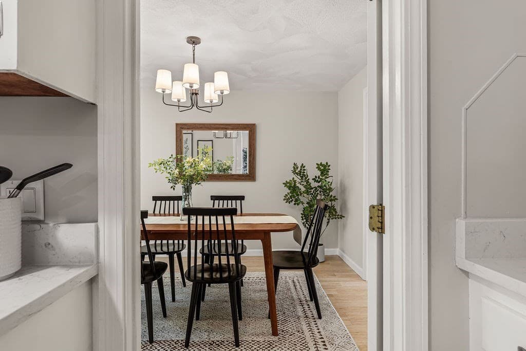 Single Family Residence at 394 Old Farm Rd, Franklin MA 02038, photo 15 of 42