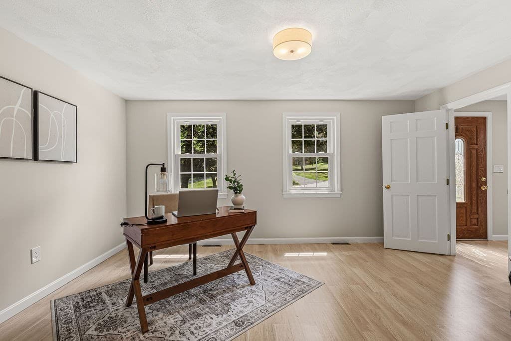 Single Family Residence at 394 Old Farm Rd, Franklin MA 02038, photo 19 of 42
